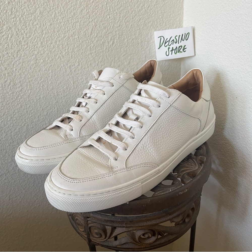 Suit Supply Front Lace Pebble Leather Low Top Sneaker